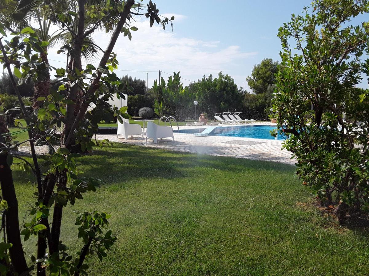 Santostefano Holidays Монополи Экстерьер фото