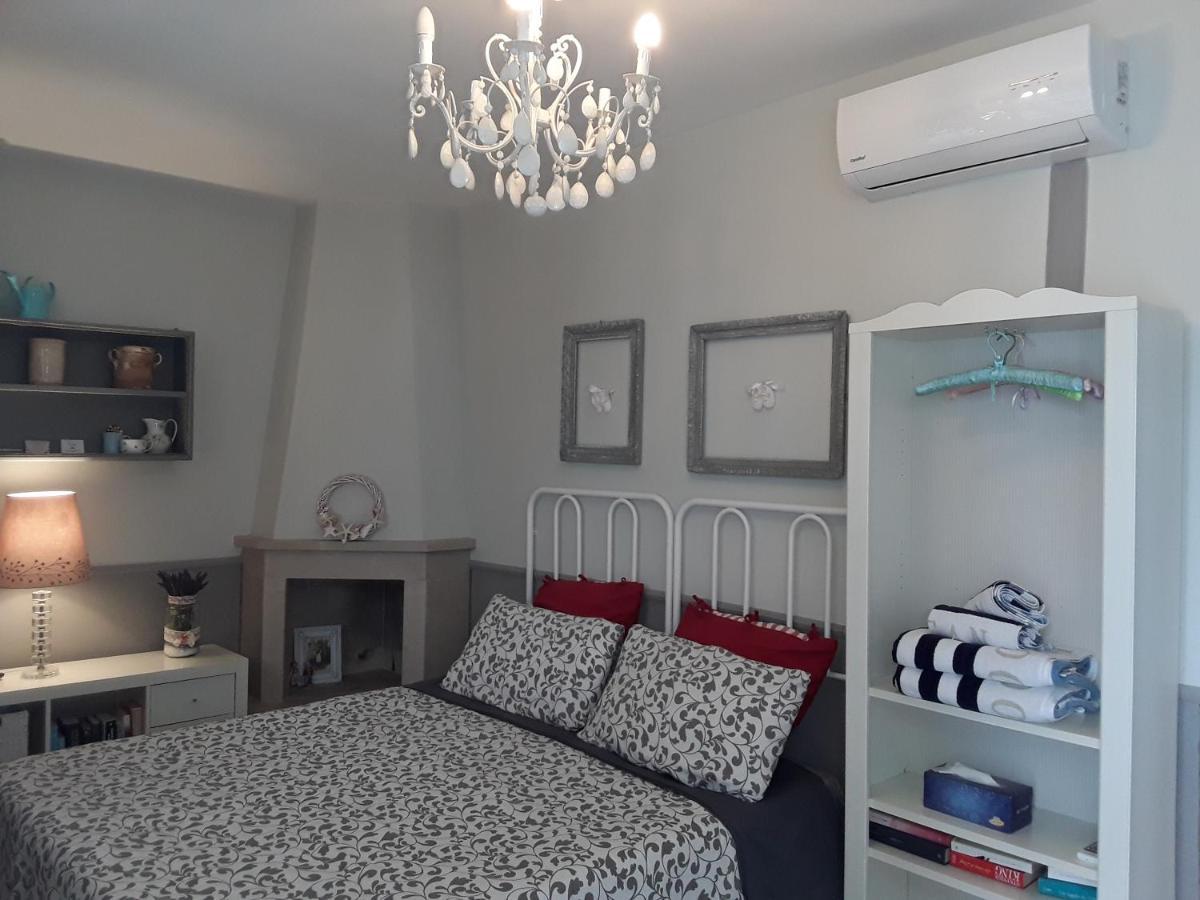 Santostefano Holidays Монополи Экстерьер фото